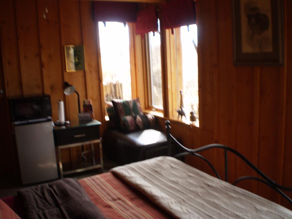 Silver River Adobe Inn Bed And Breakfast Farmington Exterior foto