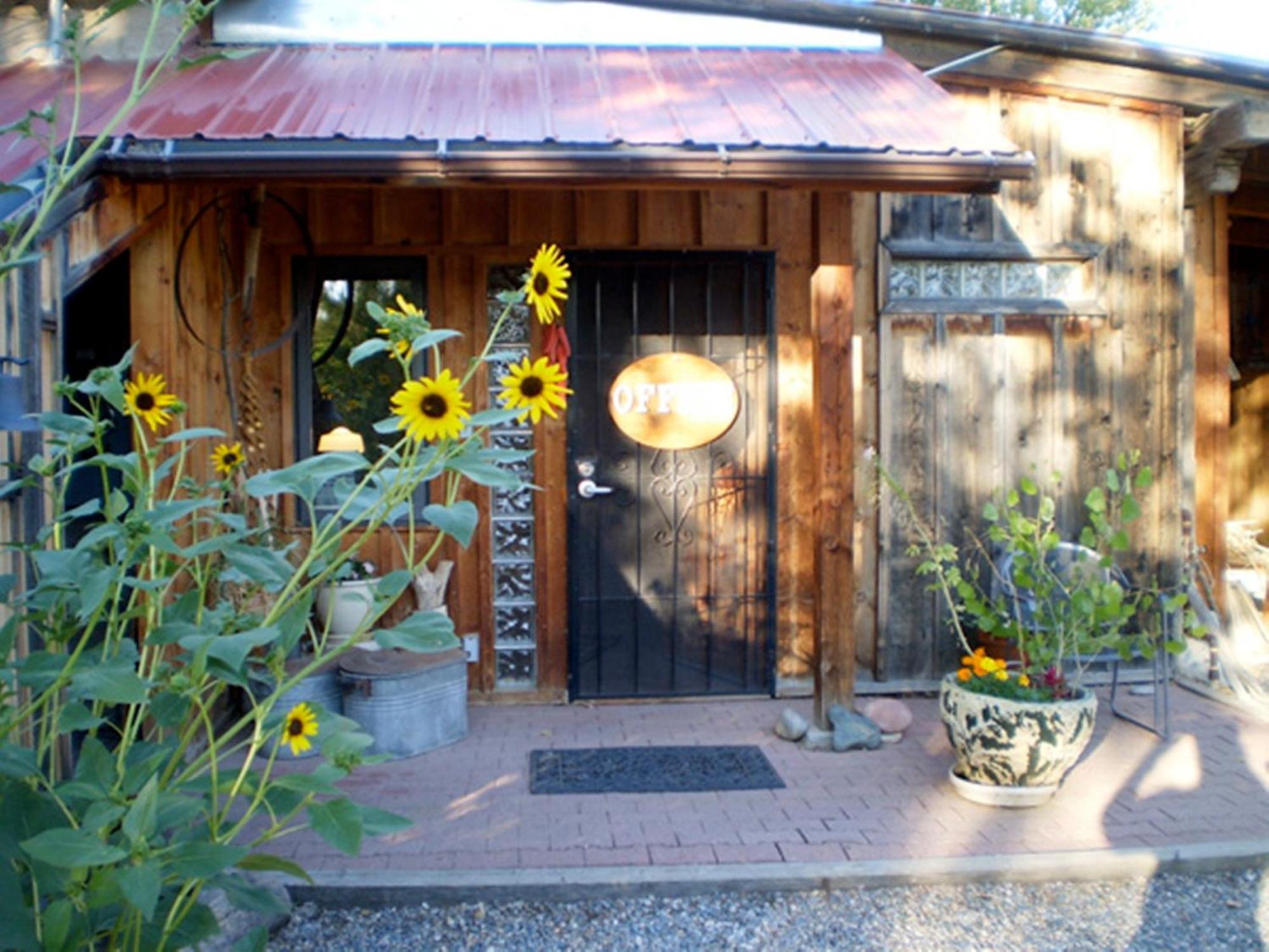 Silver River Adobe Inn Bed And Breakfast Farmington Exterior foto